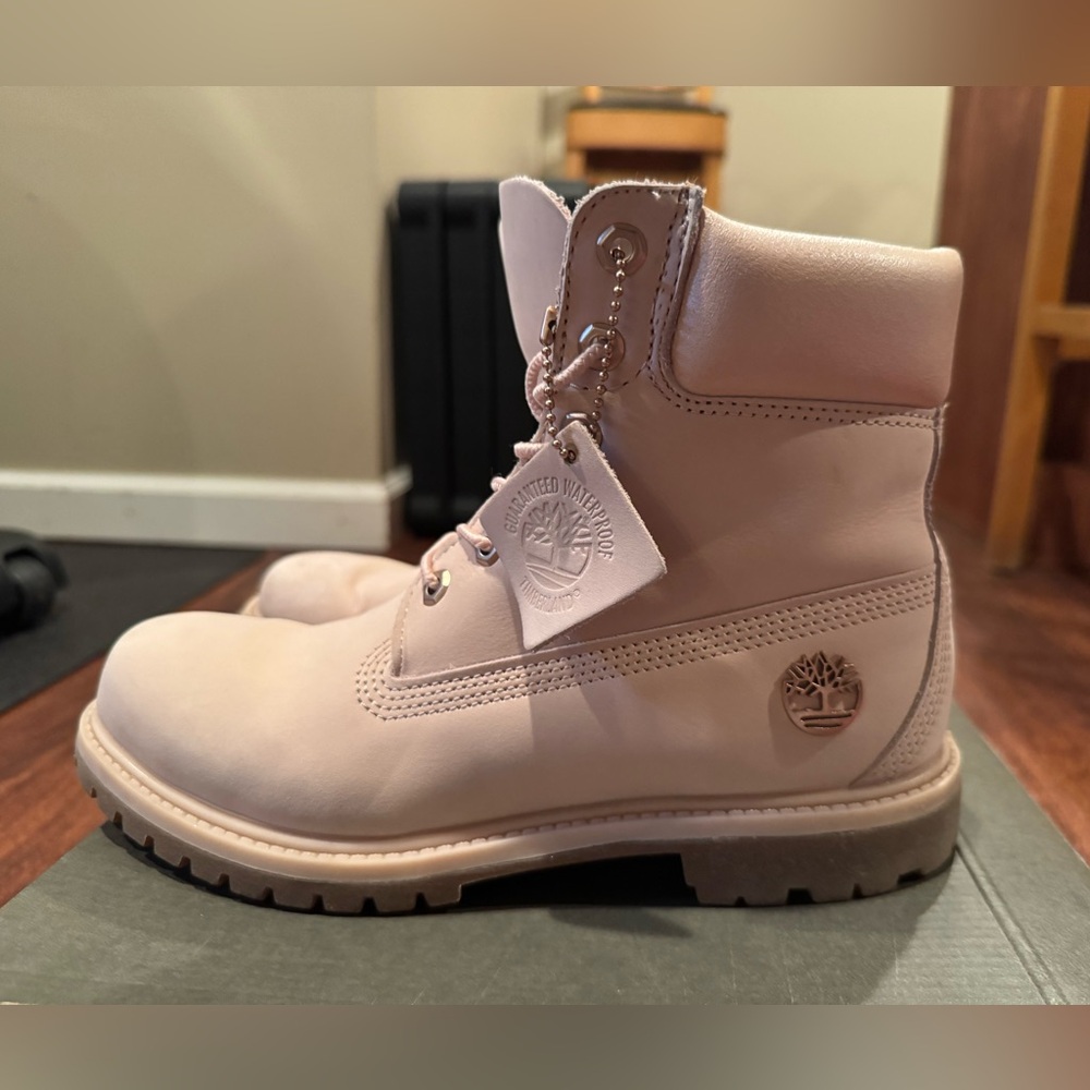 Timberland Light Pink Leather Boots